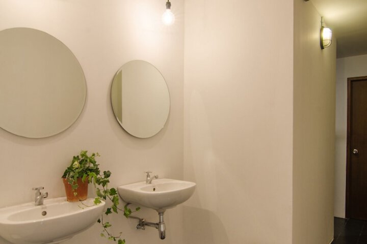 Room 17 of 25