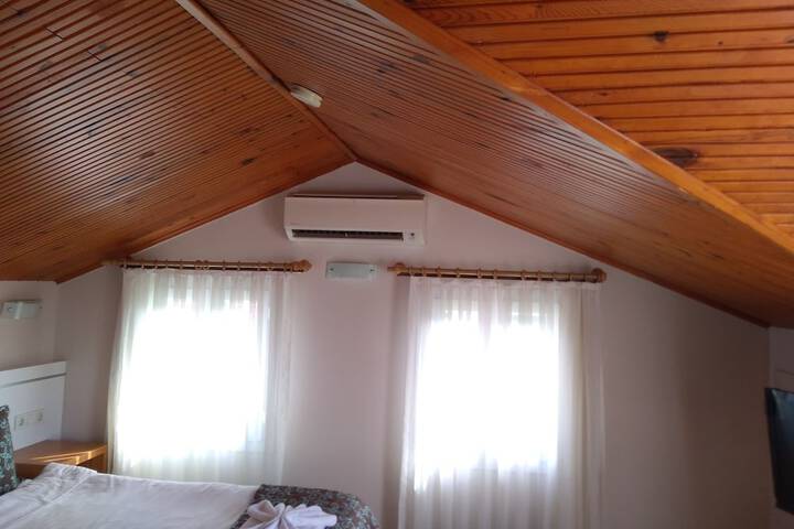 Room 25 of 123