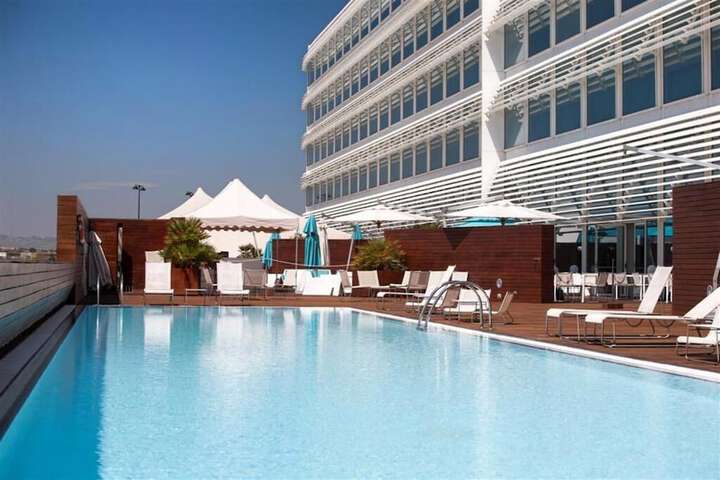 Pools & Facilities