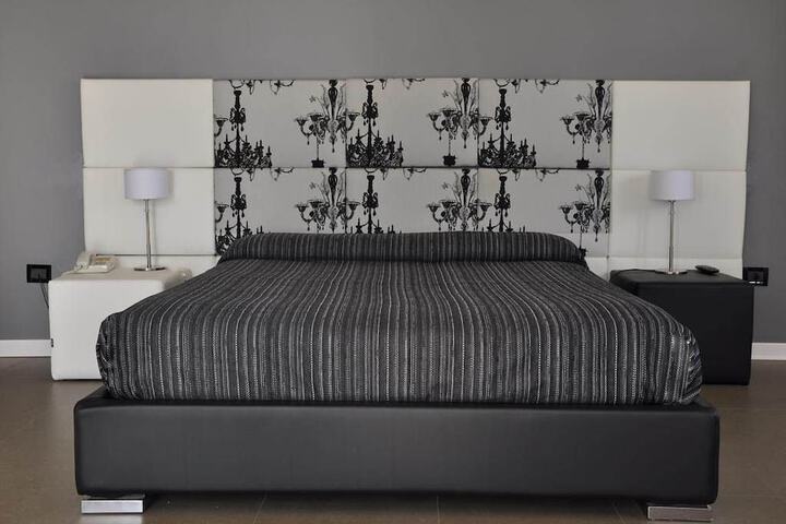 Room 3 of 14