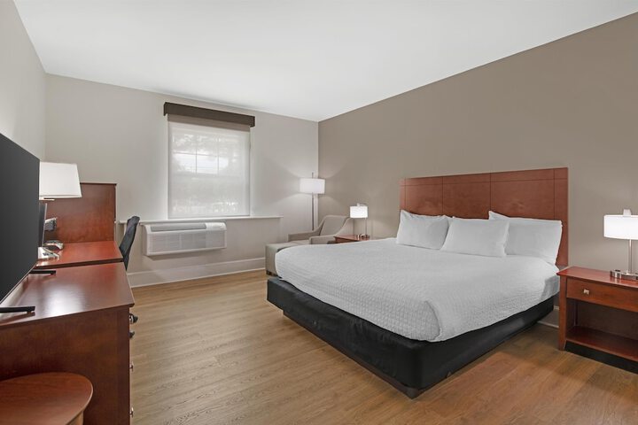 Room 34 of 91