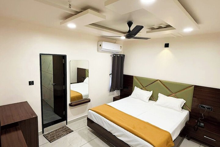 Room 2 of 13