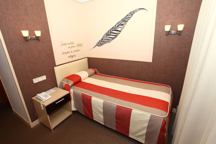 Room 13 of 51