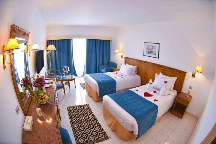 Room 2 of 29