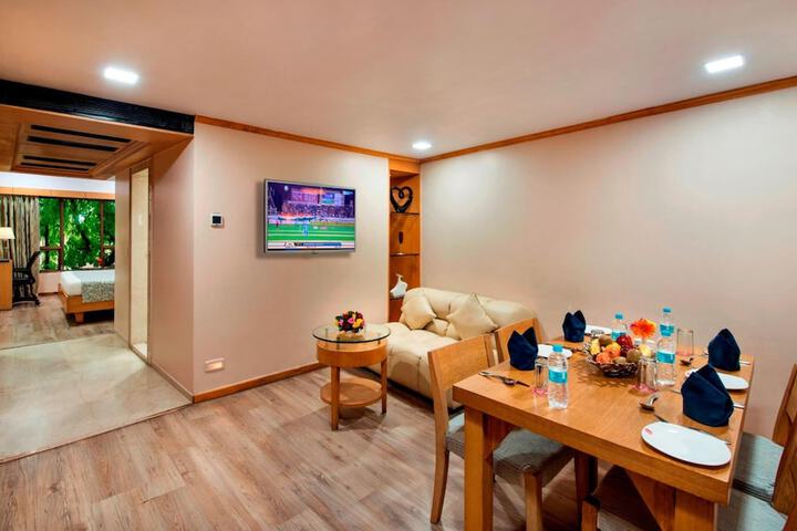Room 19 of 36