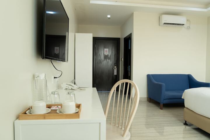 Room 37 of 62