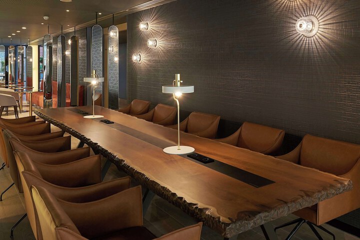 Lounge 59 of 70