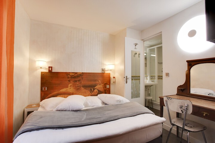 Room 47 of 101