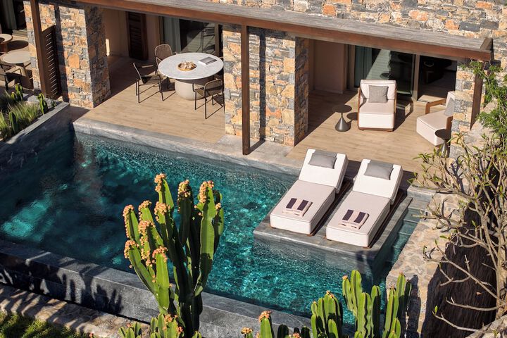 Pool 125 of 241