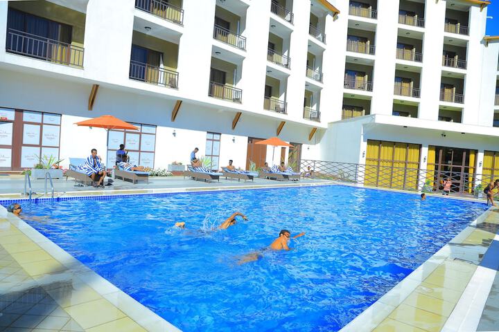 Pool 22 of 53