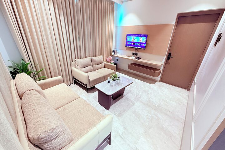 Room 26 of 63