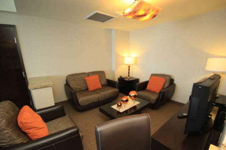 Room 18 of 175