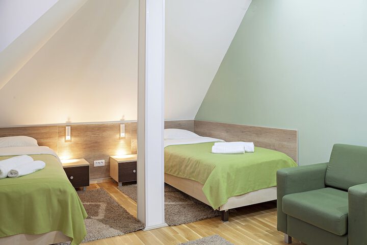Room 25 of 113