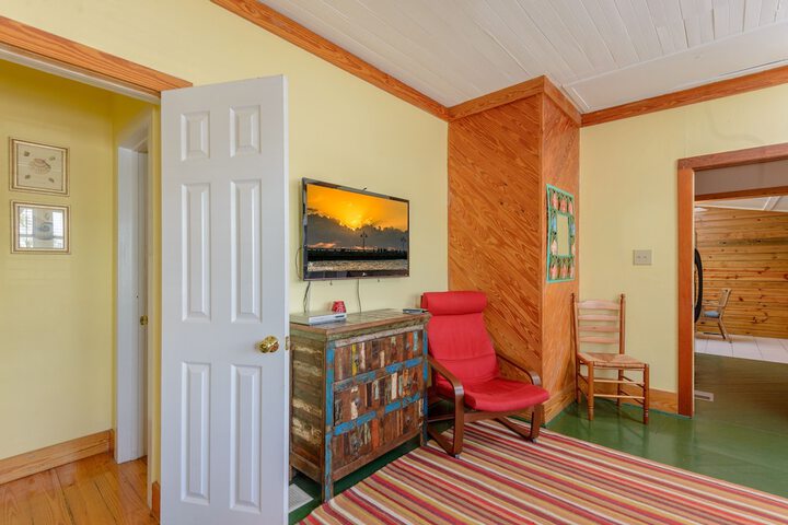 Room 45 of 77