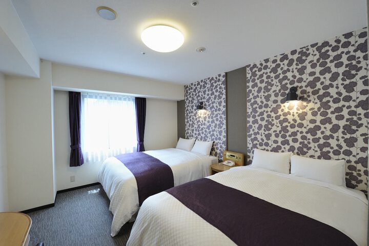 Room 16 of 47
