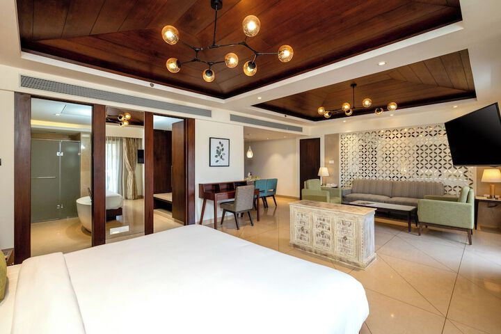Room 27 of 160