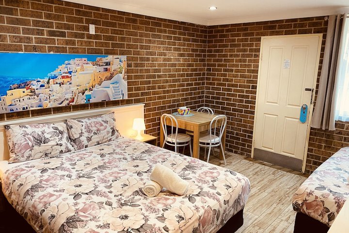 Room 13 of 46