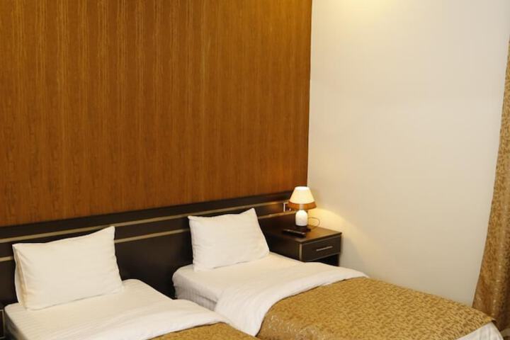 Room 27 of 45