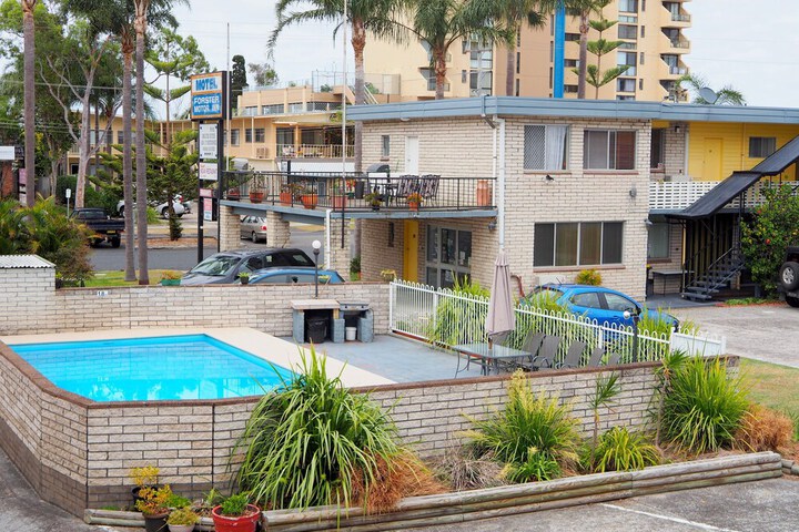 Pool 52 of 59