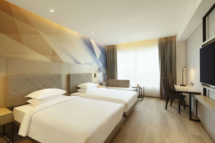 Room 14 of 49