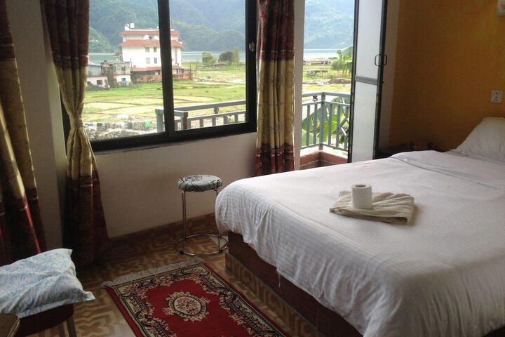 Room 15 of 94