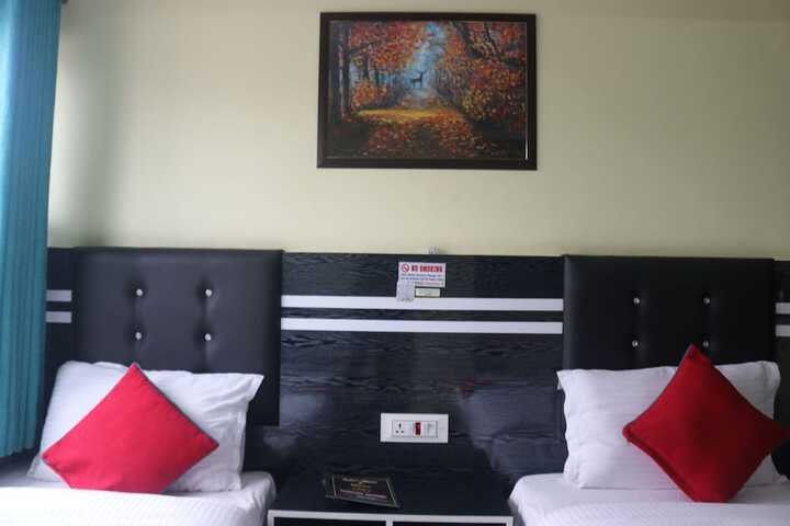 Room 3 of 10