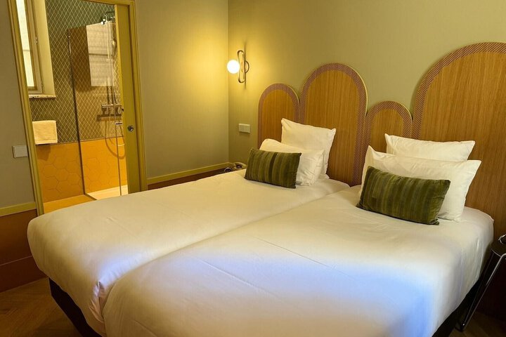 Room 16 of 41