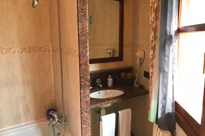 Room 43 of 110