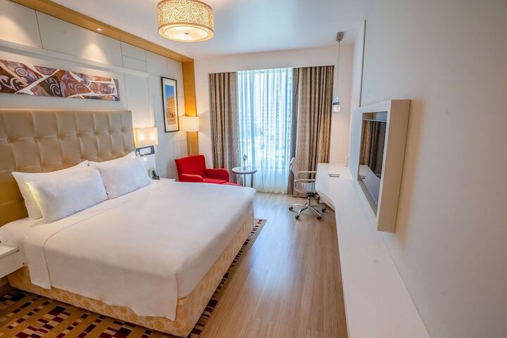 Room 16 of 140