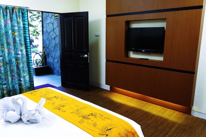 Room 4 of 56