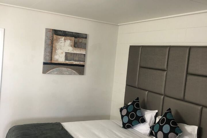 Room 3 of 19