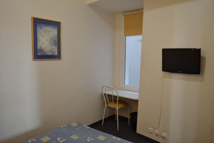 Room 17 of 47