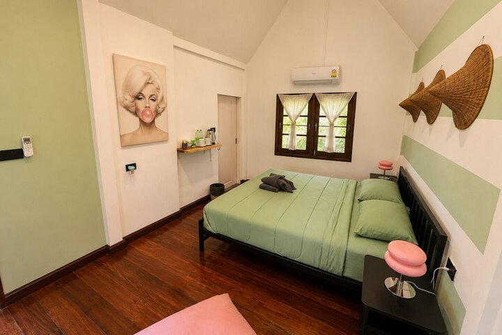 Room 21 of 63