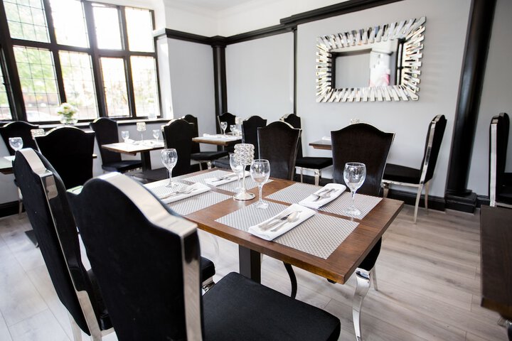 Dining 86 of 133