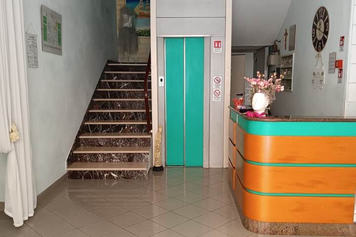 Hotel Interior 4 of 40