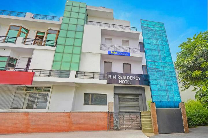 Hotel O RN Residency