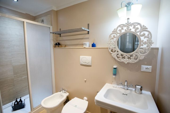Room 15 of 21