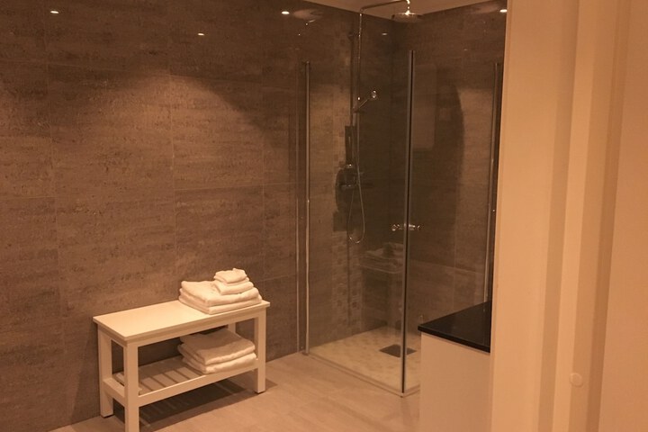 Room 14 of 17