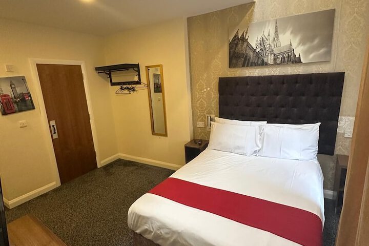 Room 29 of 43