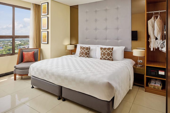 Room 40 of 91