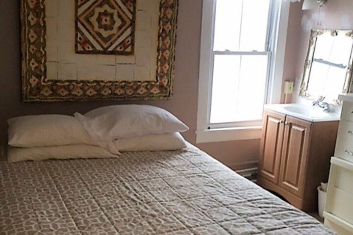 Room 15 of 23