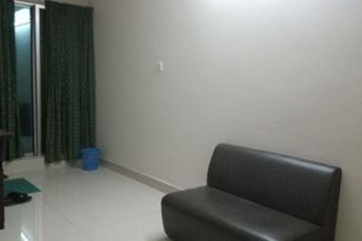 Room 17 of 41