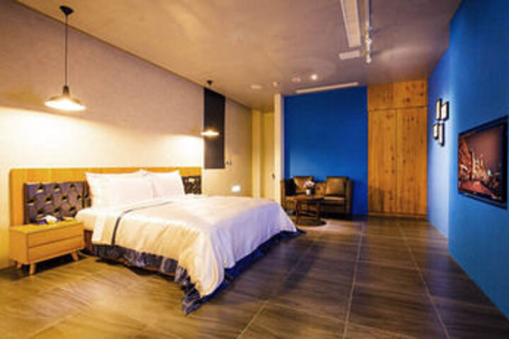 Room 51 of 84