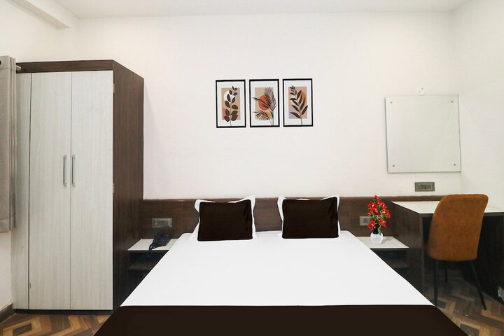 Room 21 of 27