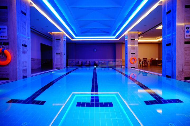 Hotel Pool