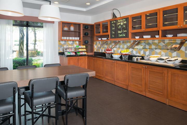 Breakfast area