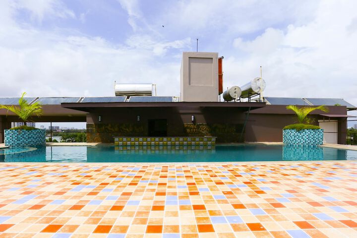 Pool 31 of 53