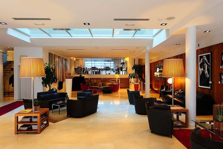 Hotel Lobby