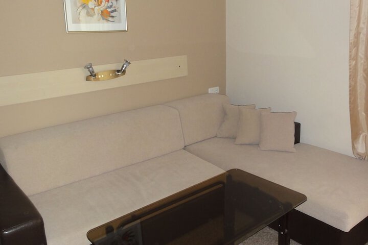 Room 15 of 49