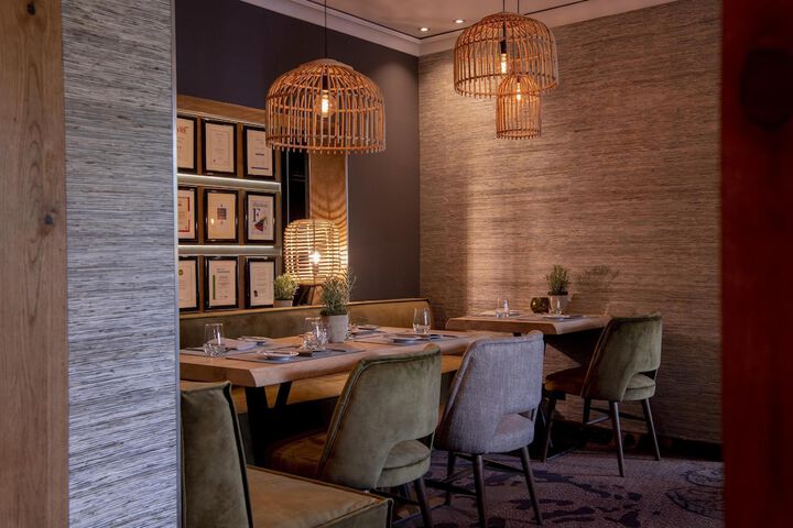 Dining 96 of 139